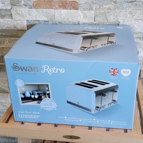 Swan ST19020BLN Retro 4 Slice Toaster - Picture 3 of 5